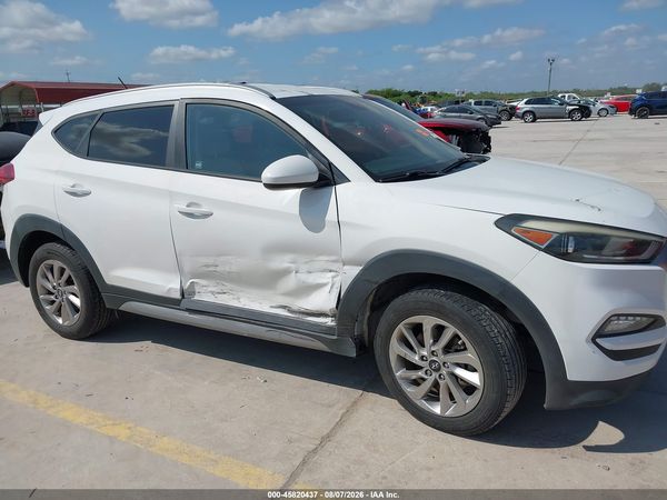 2017 HYUNDAI TUCSON SE