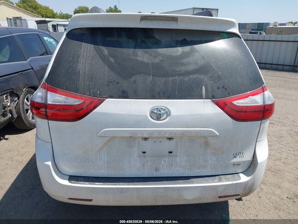 2015 TOYOTA SIENNA LE 8 PASSENGER