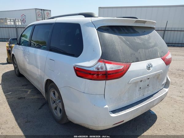 2015 TOYOTA SIENNA LE 8 PASSENGER