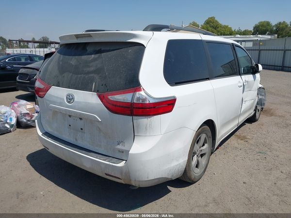 2015 TOYOTA SIENNA LE 8 PASSENGER