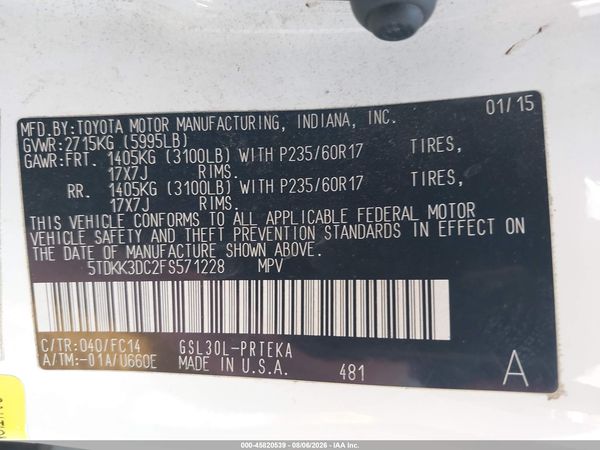 2015 TOYOTA SIENNA LE 8 PASSENGER