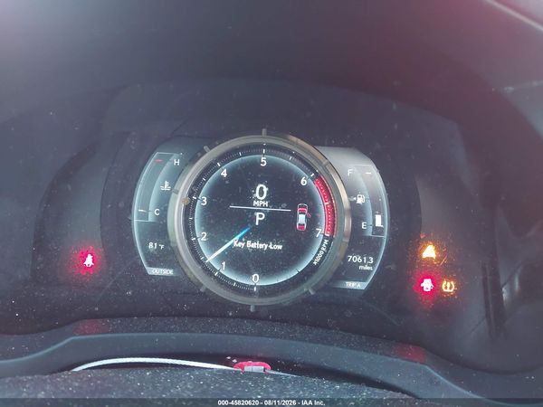 2016 LEXUS IS 200T