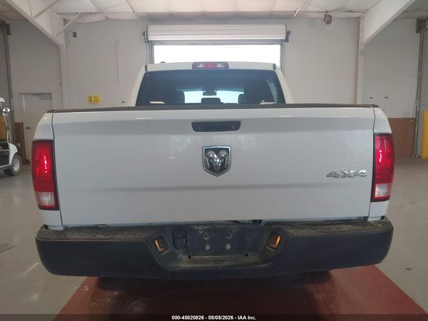 2017 RAM 1500 TRADESMAN  4X4 5'7 BOX