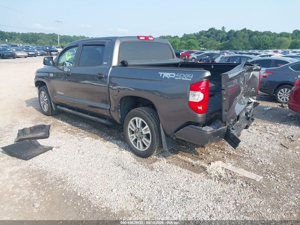 2017 TOYOTA TUNDRA SR5 5.7L V8