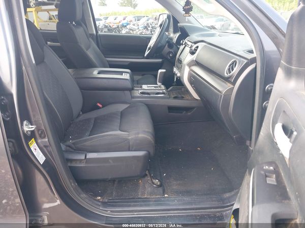 2017 TOYOTA TUNDRA SR5 5.7L V8