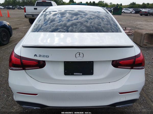 2019 MERCEDES-BENZ A 220 A220