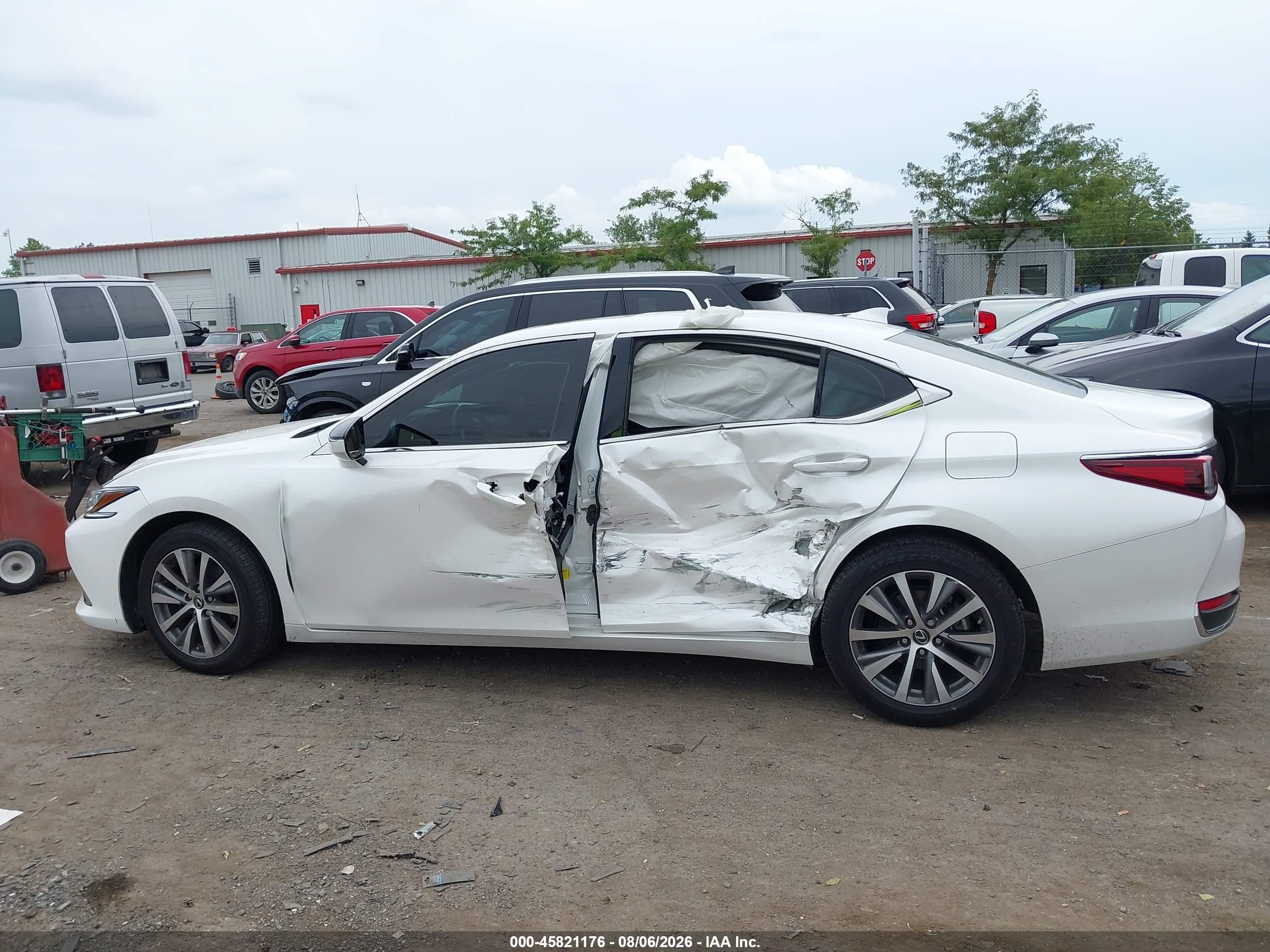 2021 LEXUS ES 250 350 Premium