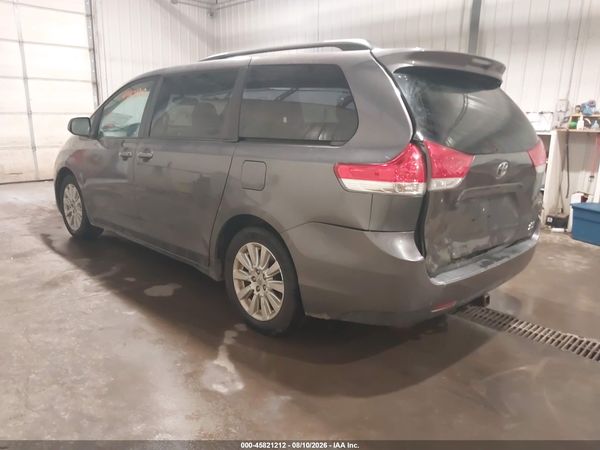 2012 TOYOTA SIENNA XLE 7 PASSENGER — I3