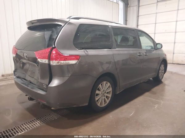 2012 TOYOTA SIENNA XLE 7 PASSENGER — I4