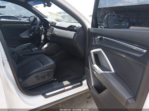 2022 AUDI Q3