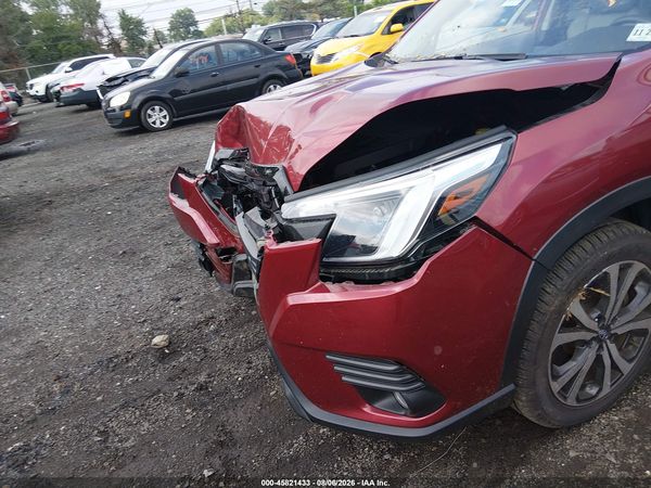 2022 SUBARU FORESTER LIMITED — I6
