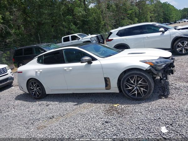 2023 KIA STINGER GT-LINE
