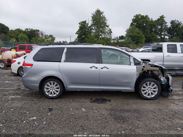 2012 TOYOTA SIENNA XLE 7 PASSENGER