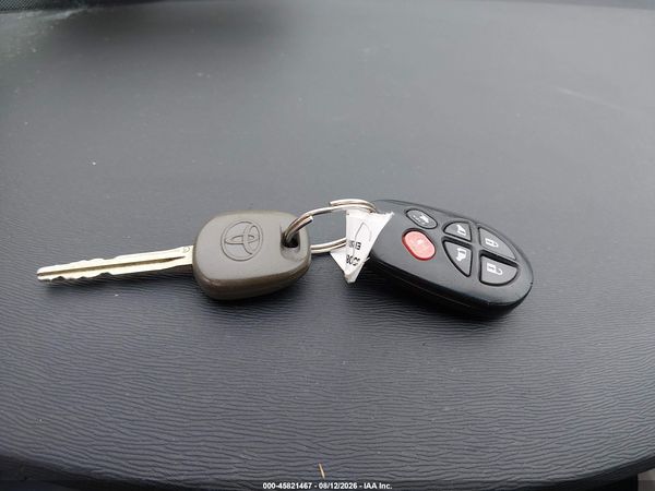 2012 TOYOTA SIENNA XLE 7 PASSENGER