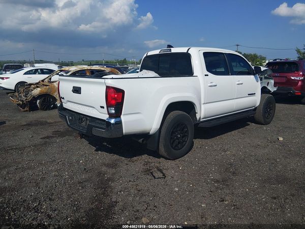 2022 TOYOTA TACOMA — I4
