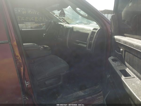 2018 RAM 1500 EXPRESS  4X4 5'7 BOX