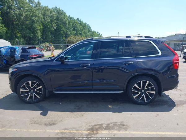 2017 VOLVO XC90 T6 MOMENTUM