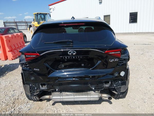 2017 INFINITI QX30 PREMIUM