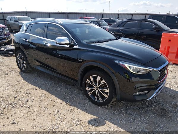 2017 INFINITI QX30 PREMIUM