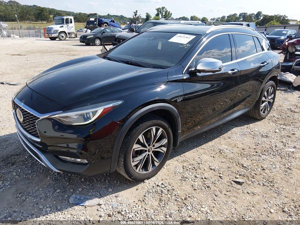 2017 INFINITI QX30 PREMIUM