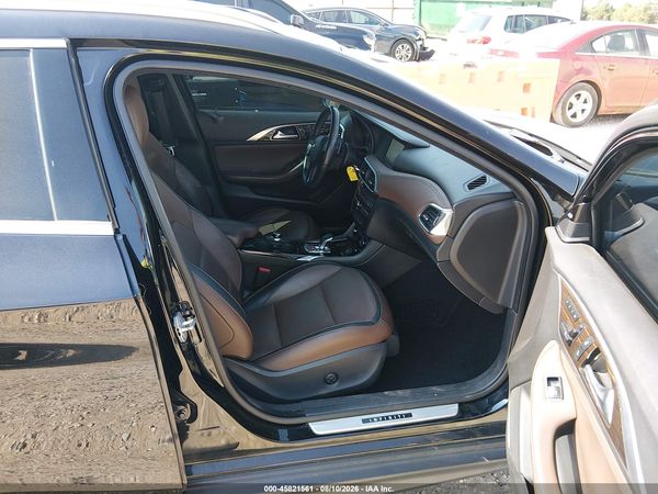 2017 INFINITI QX30 PREMIUM