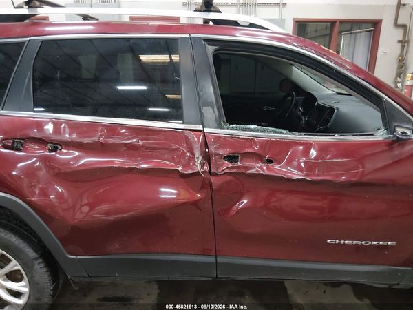 2019 JEEP CHEROKEE LATITUDE 4X4
