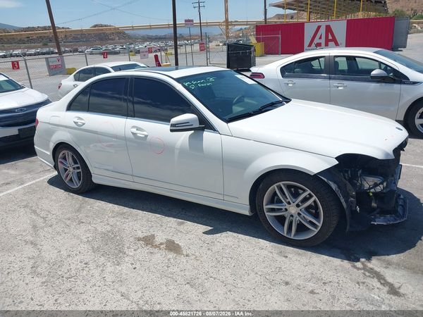 2013 MERCEDES-BENZ C 250 SPORT