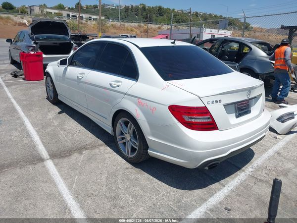 2013 MERCEDES-BENZ C 250 SPORT