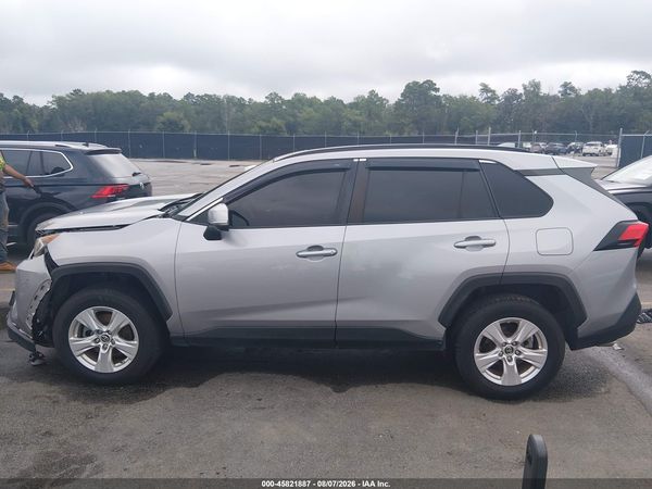 2019 TOYOTA RAV4 XLE