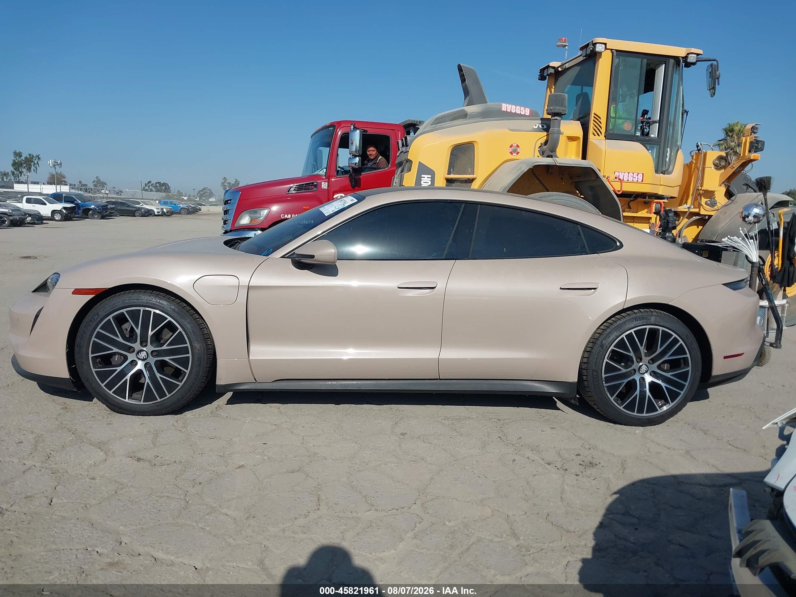 2023 PORSCHE TAYCAN