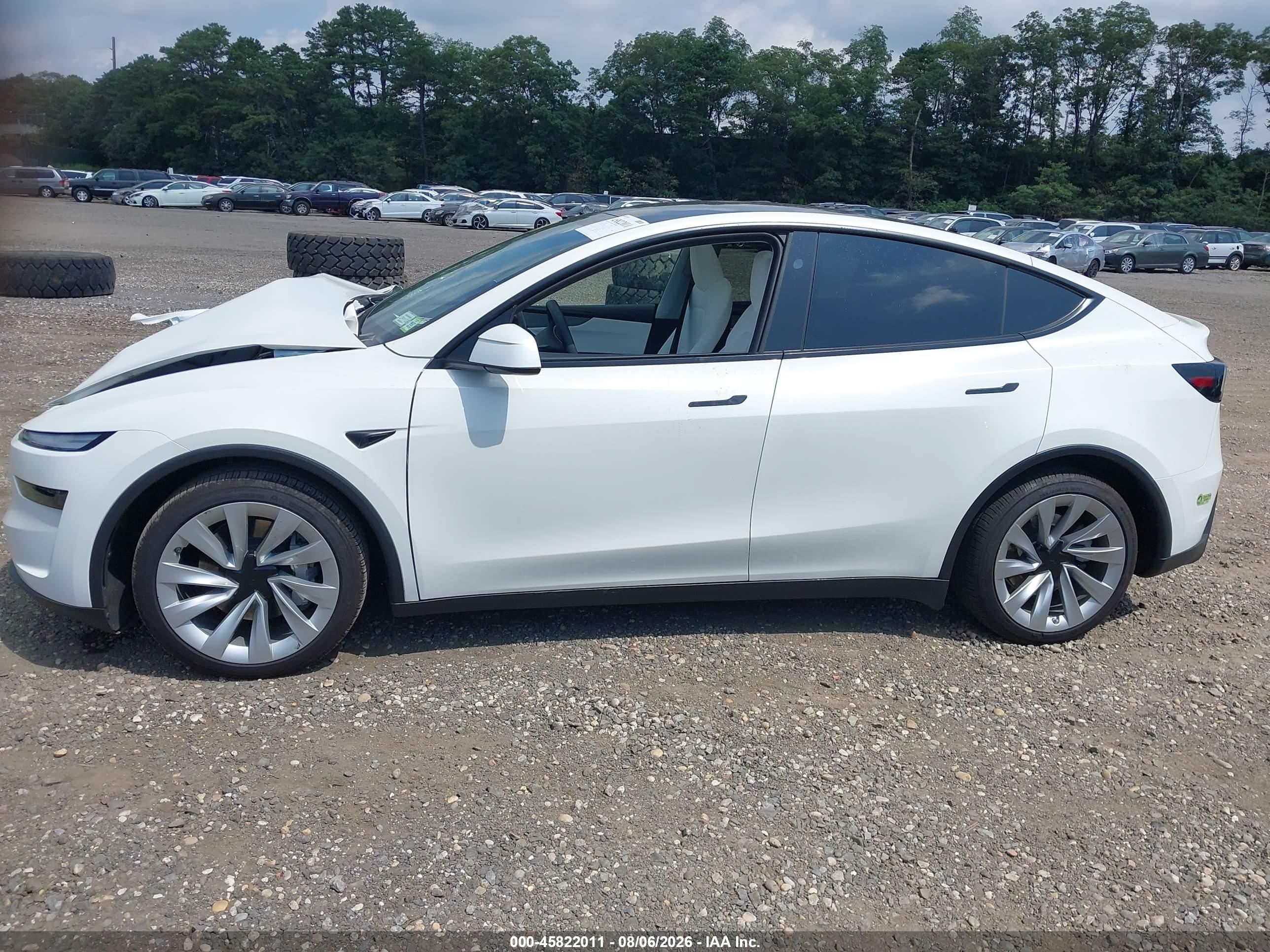 2026 TESLA MODEL Y