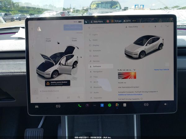 2026 TESLA MODEL Y