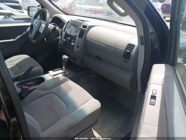 2018 NISSAN FRONTIER SV