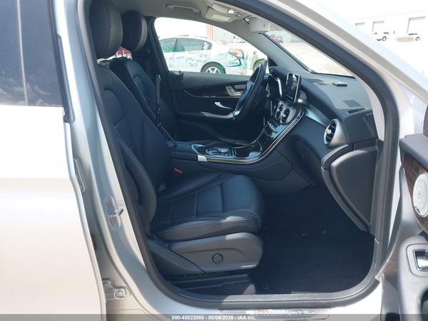 2017 MERCEDES-BENZ GLC 300 GLC300