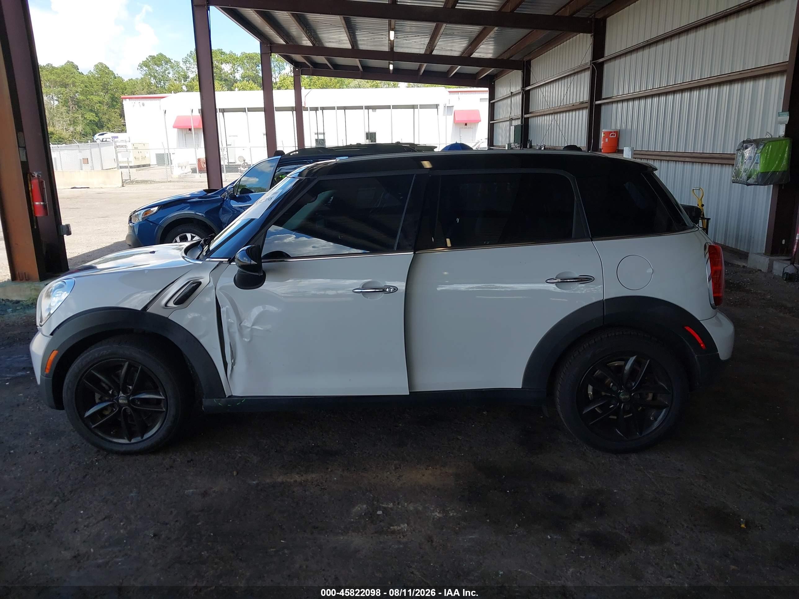 2016 MINI COUNTRYMAN COOPER