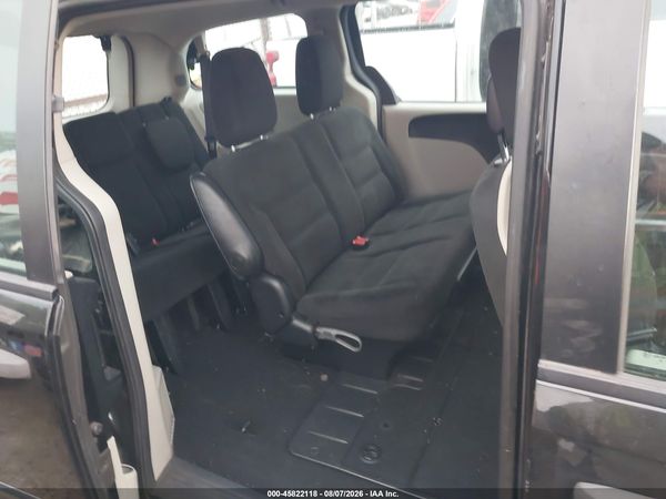 2016 DODGE GRAND CARAVAN AMERICAN VALUE PKG — I8
