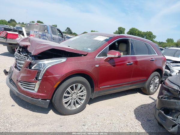 2017 CADILLAC XT5