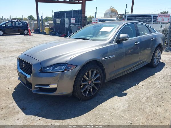 2018 JAGUAR XJ R-SPORT