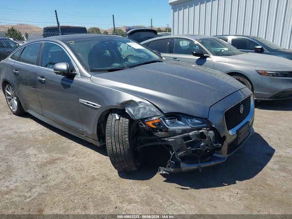2018 JAGUAR XJ R-SPORT