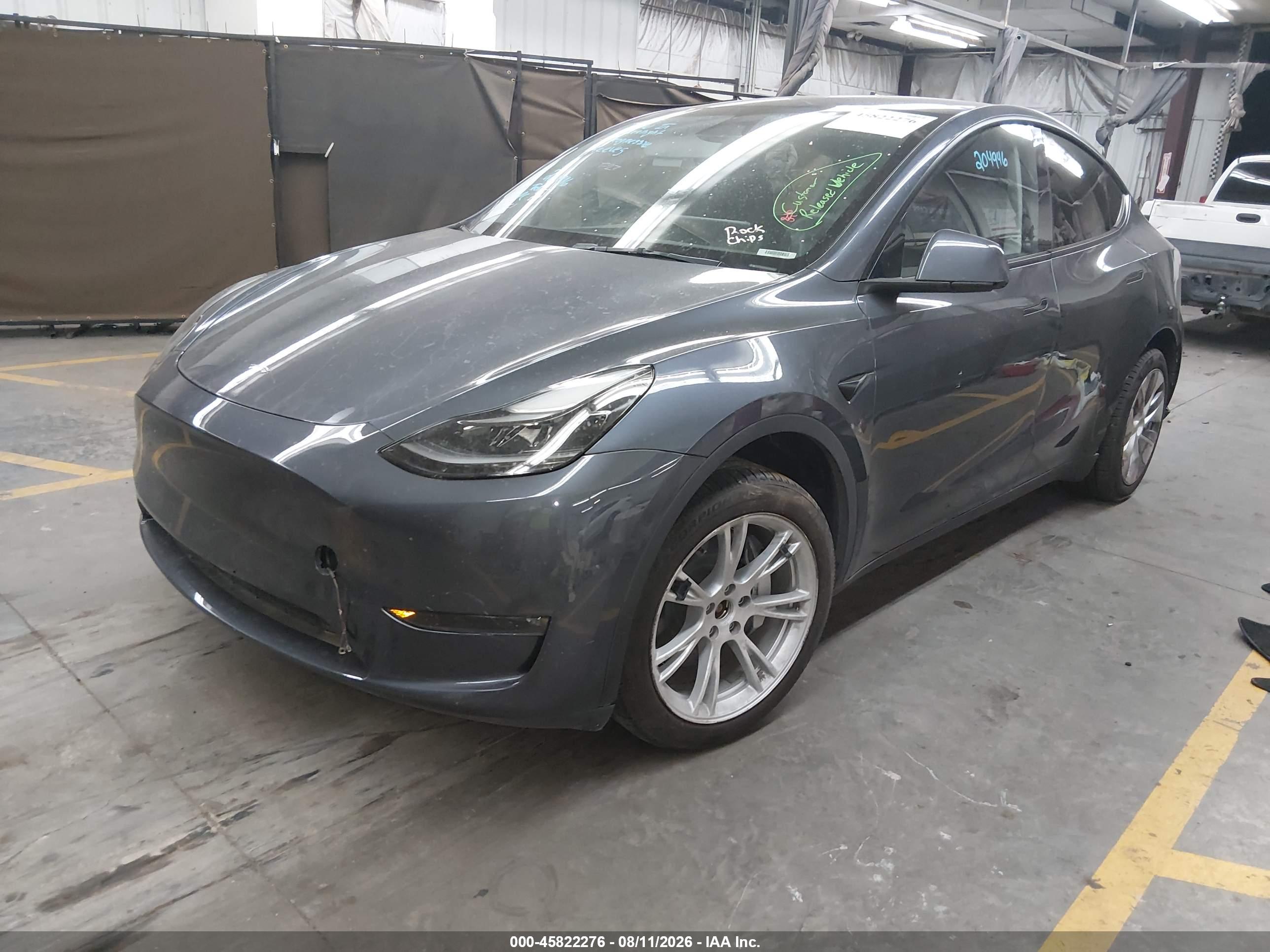 2023 TESLA MODEL Y — I2