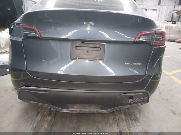 2023 TESLA MODEL Y — I6