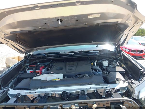 2025 TOYOTA TUNDRA PLATINUM