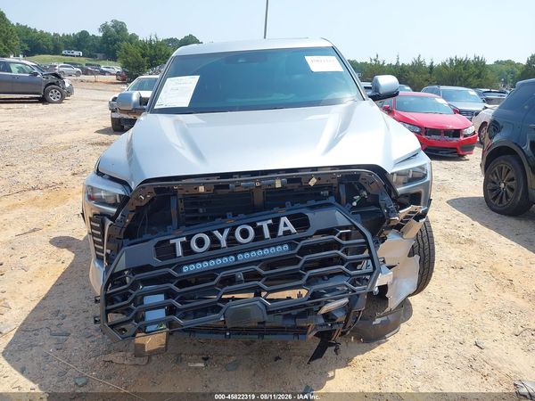 2025 TOYOTA TUNDRA PLATINUM