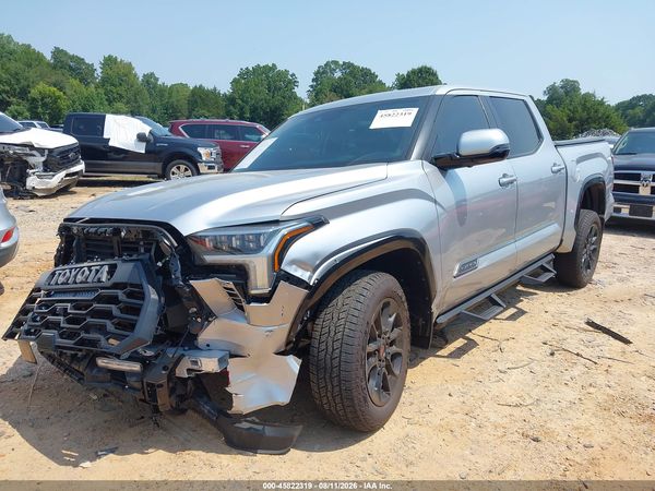 2025 TOYOTA TUNDRA PLATINUM