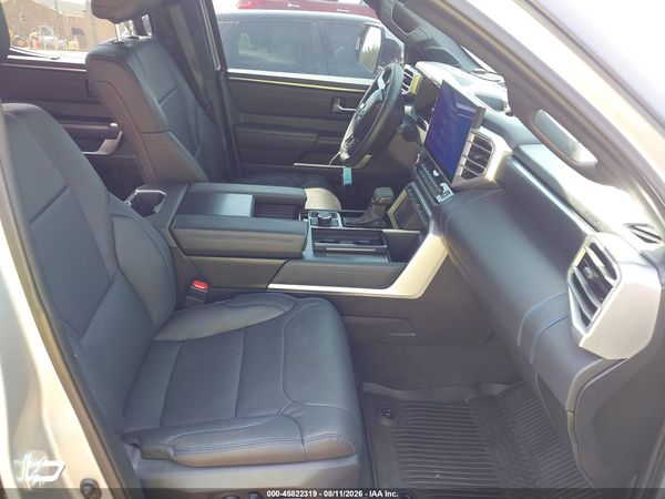 2025 TOYOTA TUNDRA PLATINUM