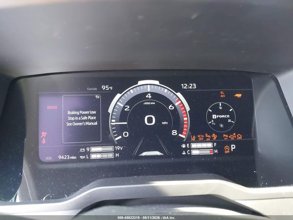 2025 TOYOTA TUNDRA PLATINUM
