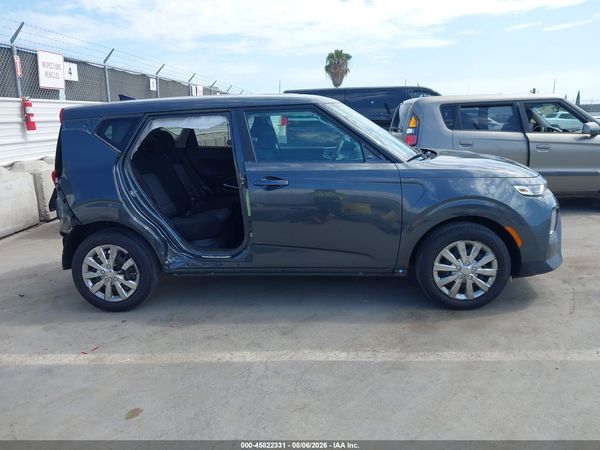 2022 KIA SOUL LX