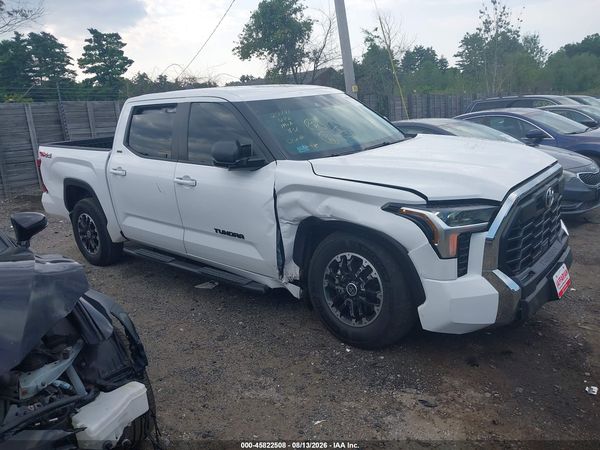 2024 TOYOTA TUNDRA SR5