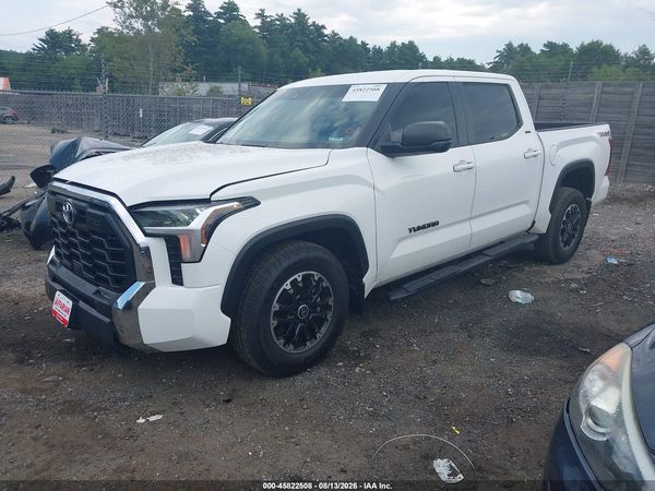 2024 TOYOTA TUNDRA SR5