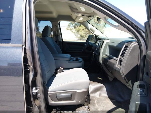 2019 RAM 1500 CLASSIC TRADESMAN  4X4 6'4 BOX